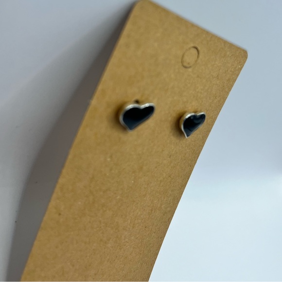 Black and silver shaped stud earrings - Picture 2 of 6